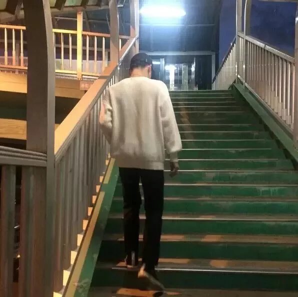 公冶馥亮娇