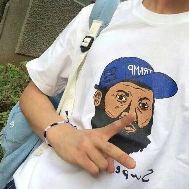 严群文婵